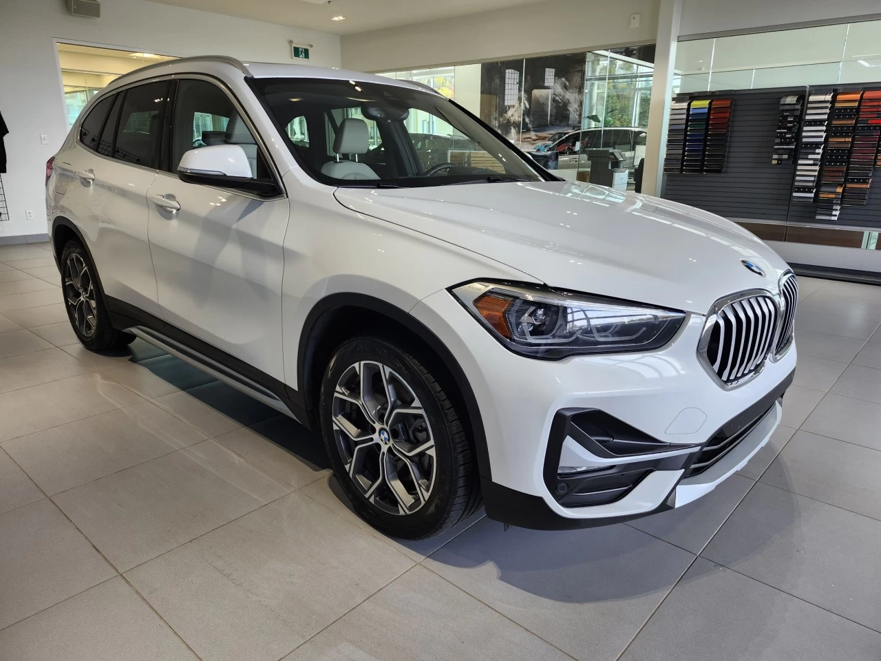 2022 BMW X1 xDrive28i Image principale