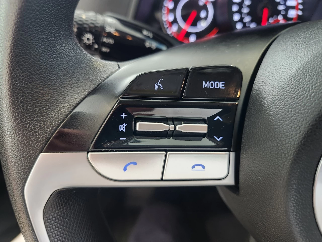 2022 Hyundai Elantra Essential Image principale