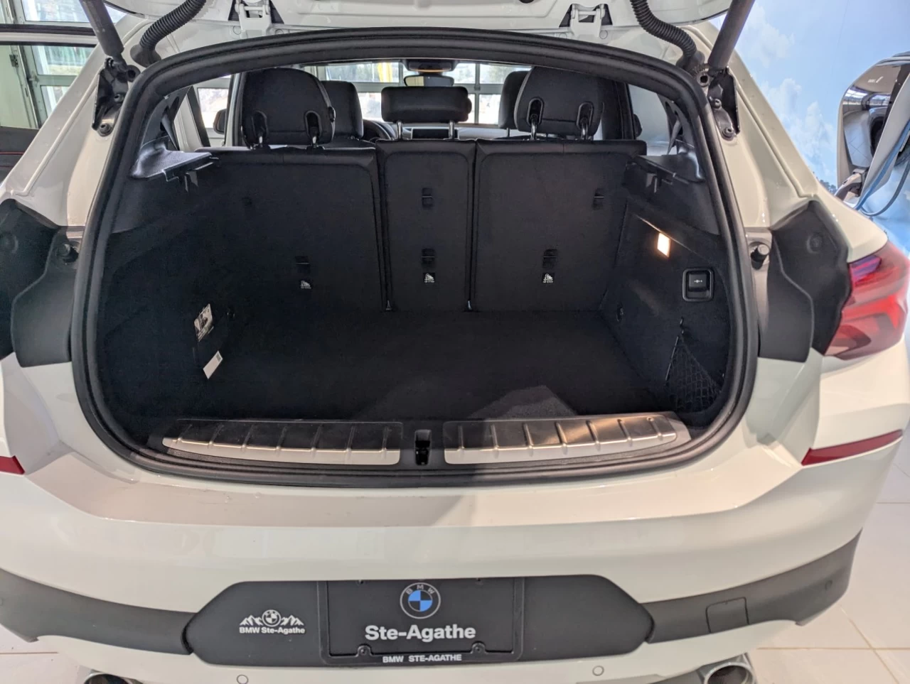 2021 BMW X2 xDrive28i Main Image