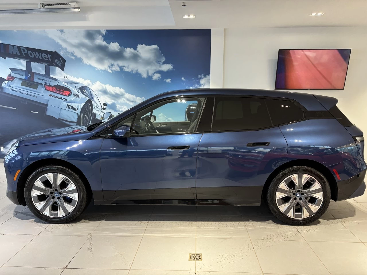 2023 BMW iX xDrive50 Image principale