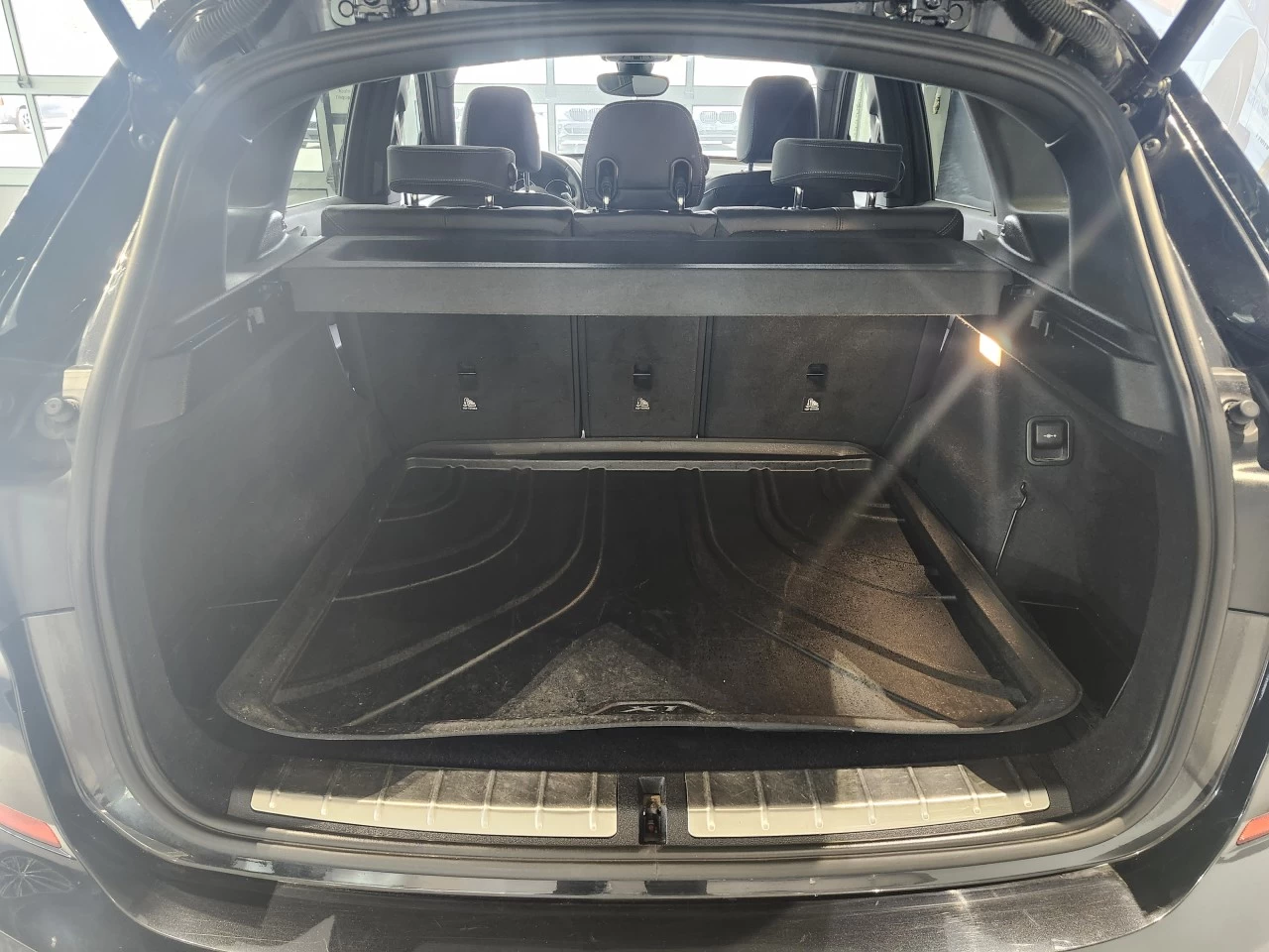 2021 BMW X1 xDrive28i Image principale