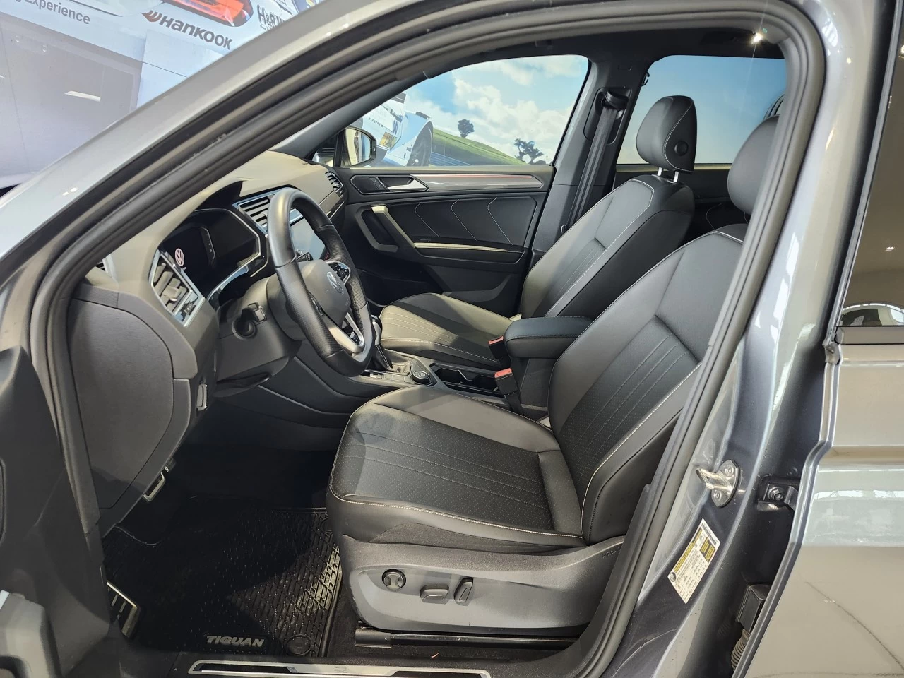 2022 Volkswagen Tiguan Comfortline R-Line Black Edition Image principale