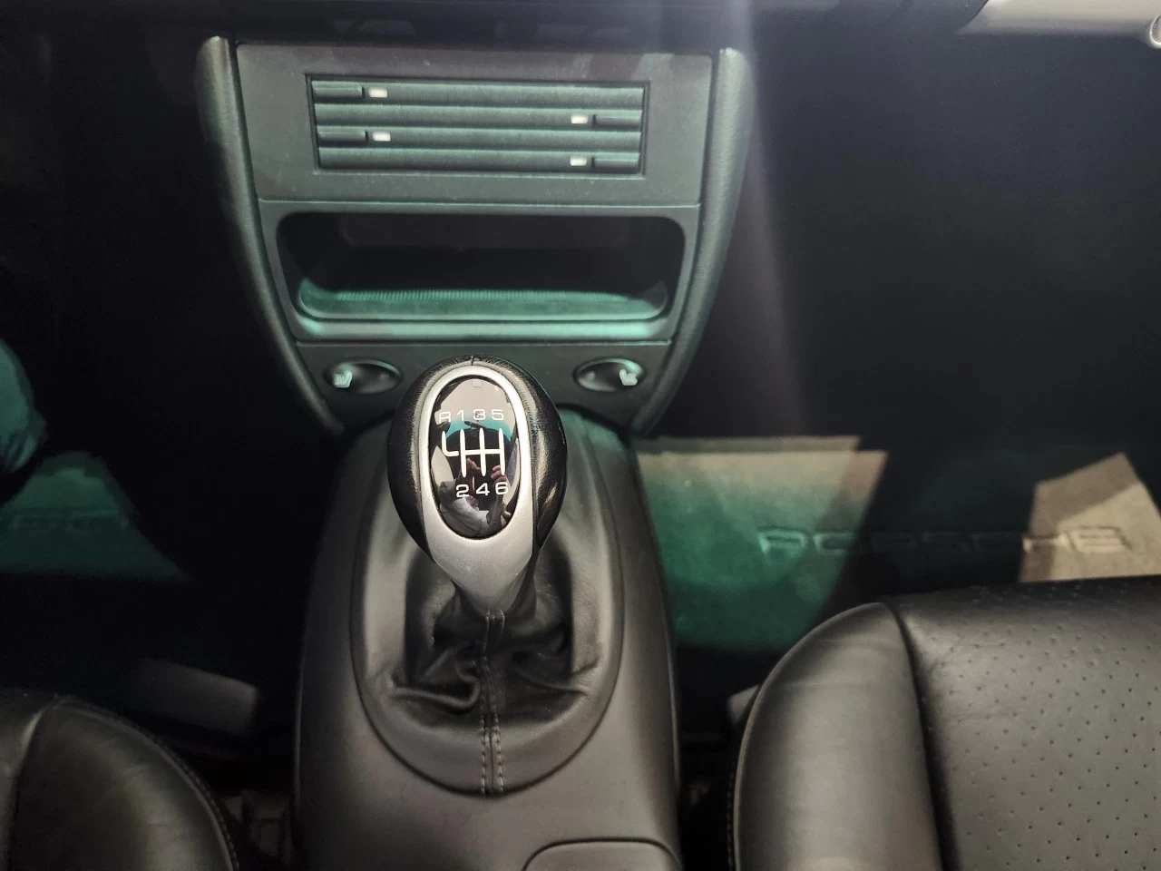 2004 Porsche 911 Carrera Main Image
