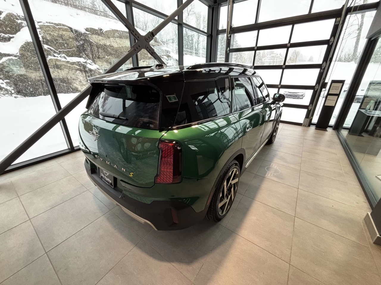 2025 Mini Cooper Countryman SE Main Image