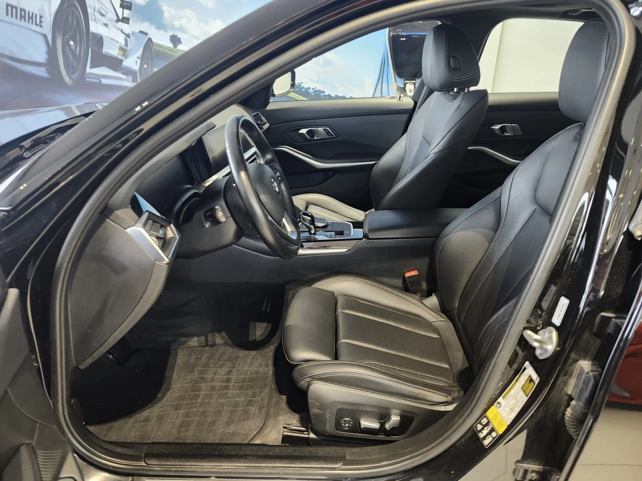 2022 BMW 3 Series 330i xDrive Image principale