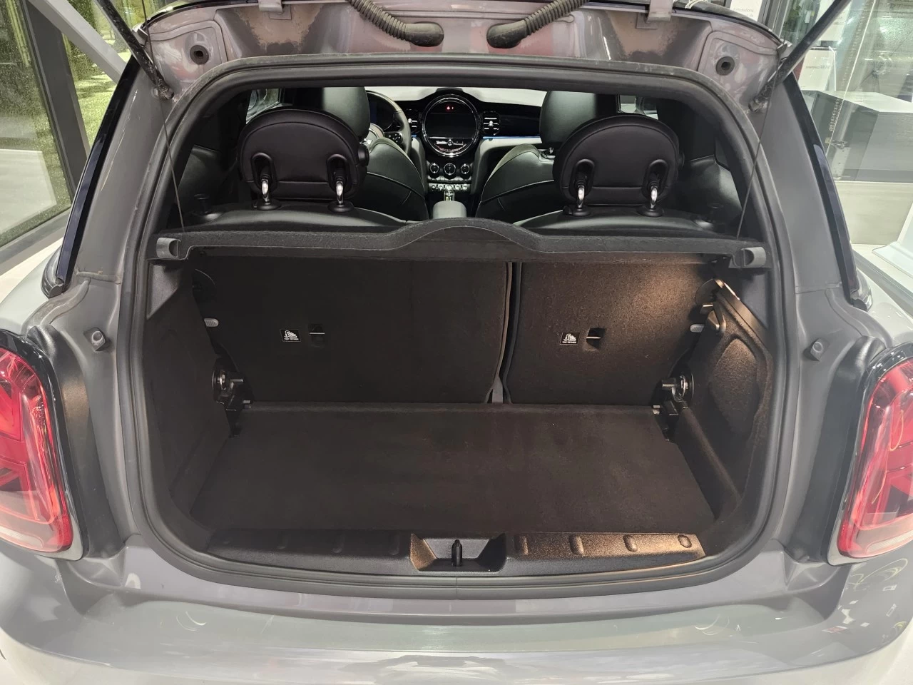 2022 Mini Cooper SE Main Image