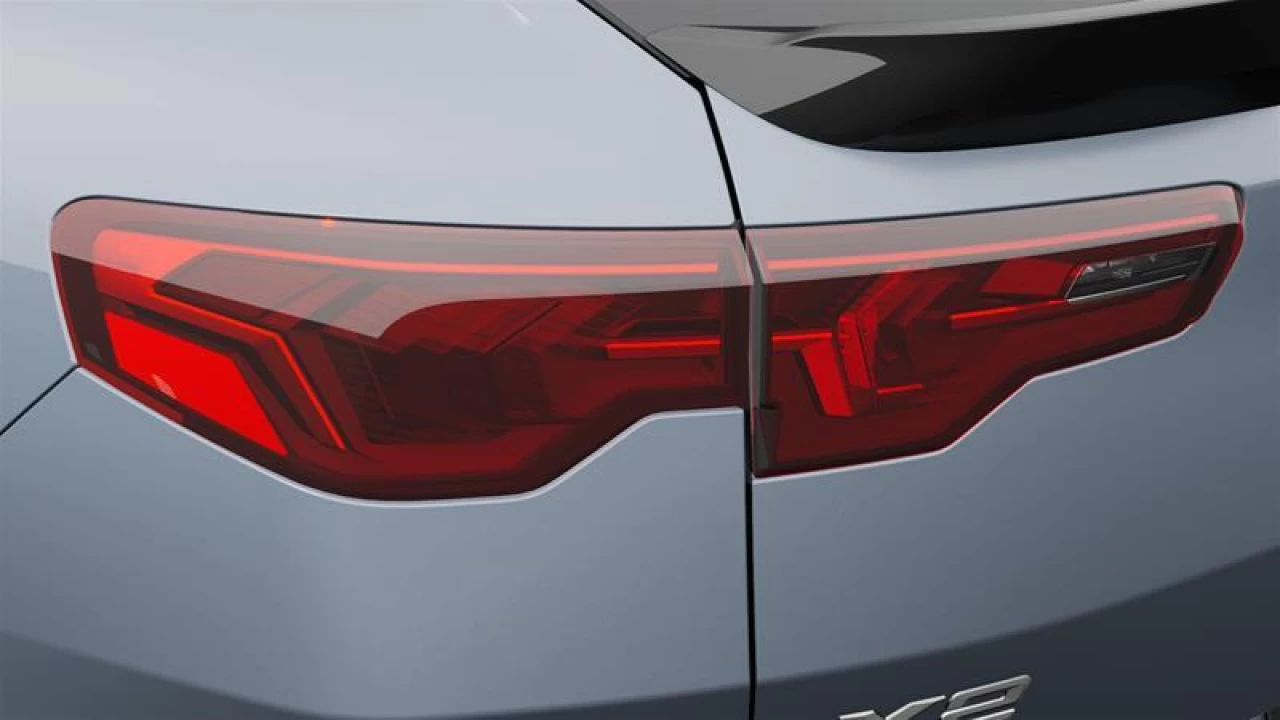 2025 BMW X2 xDrive28i Image principale