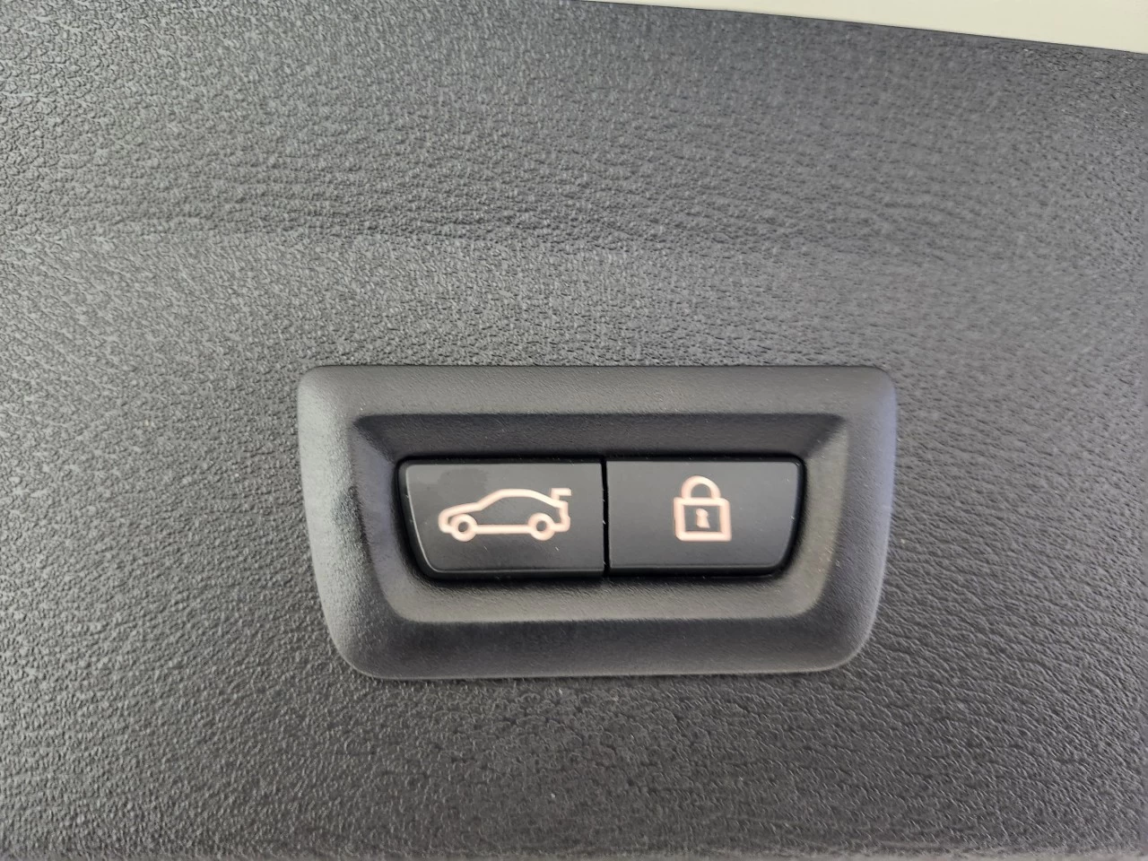 2022 BMW X1 xDrive28i Image principale