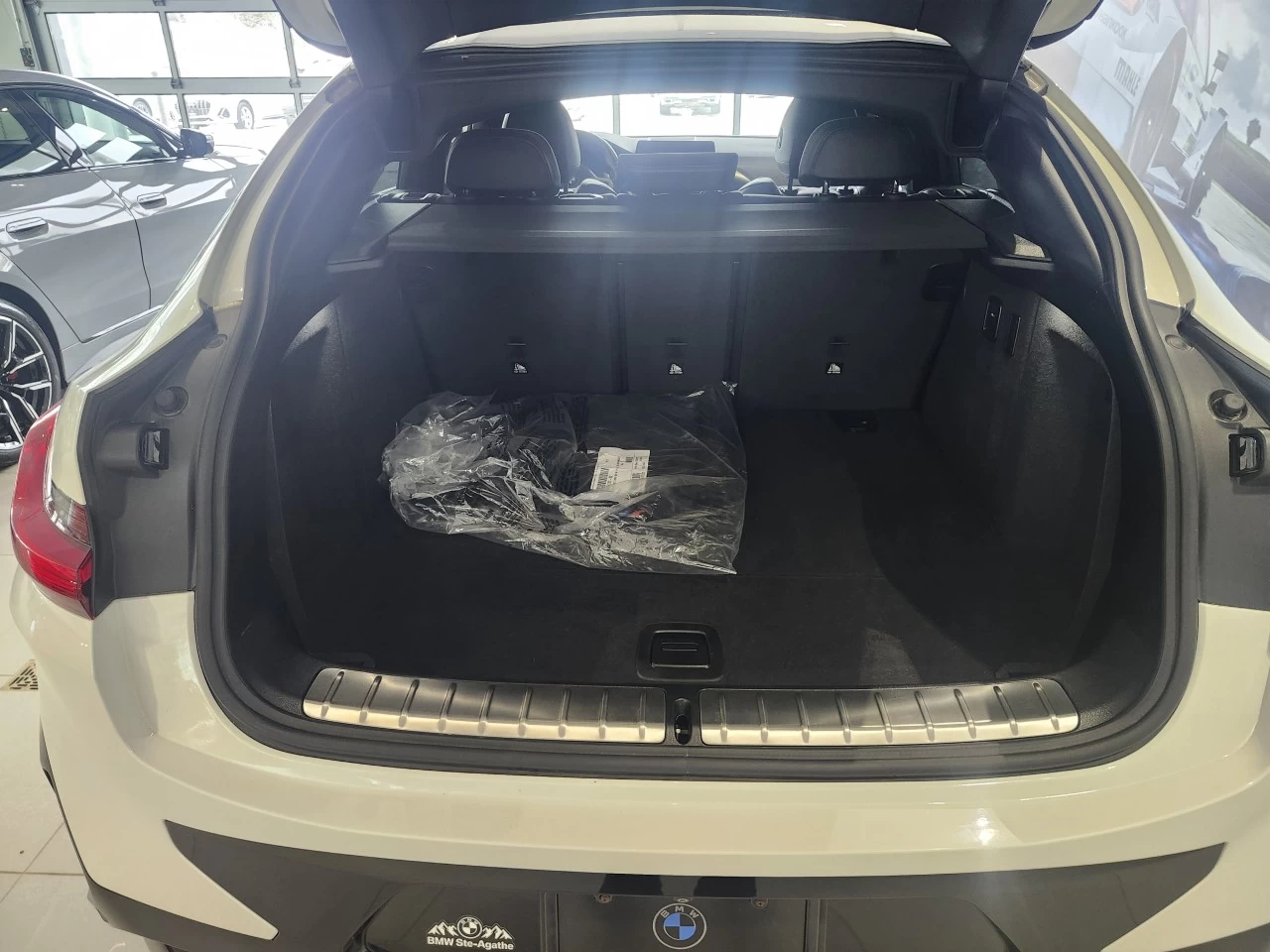 2022 BMW X4 xDrive30i Image principale