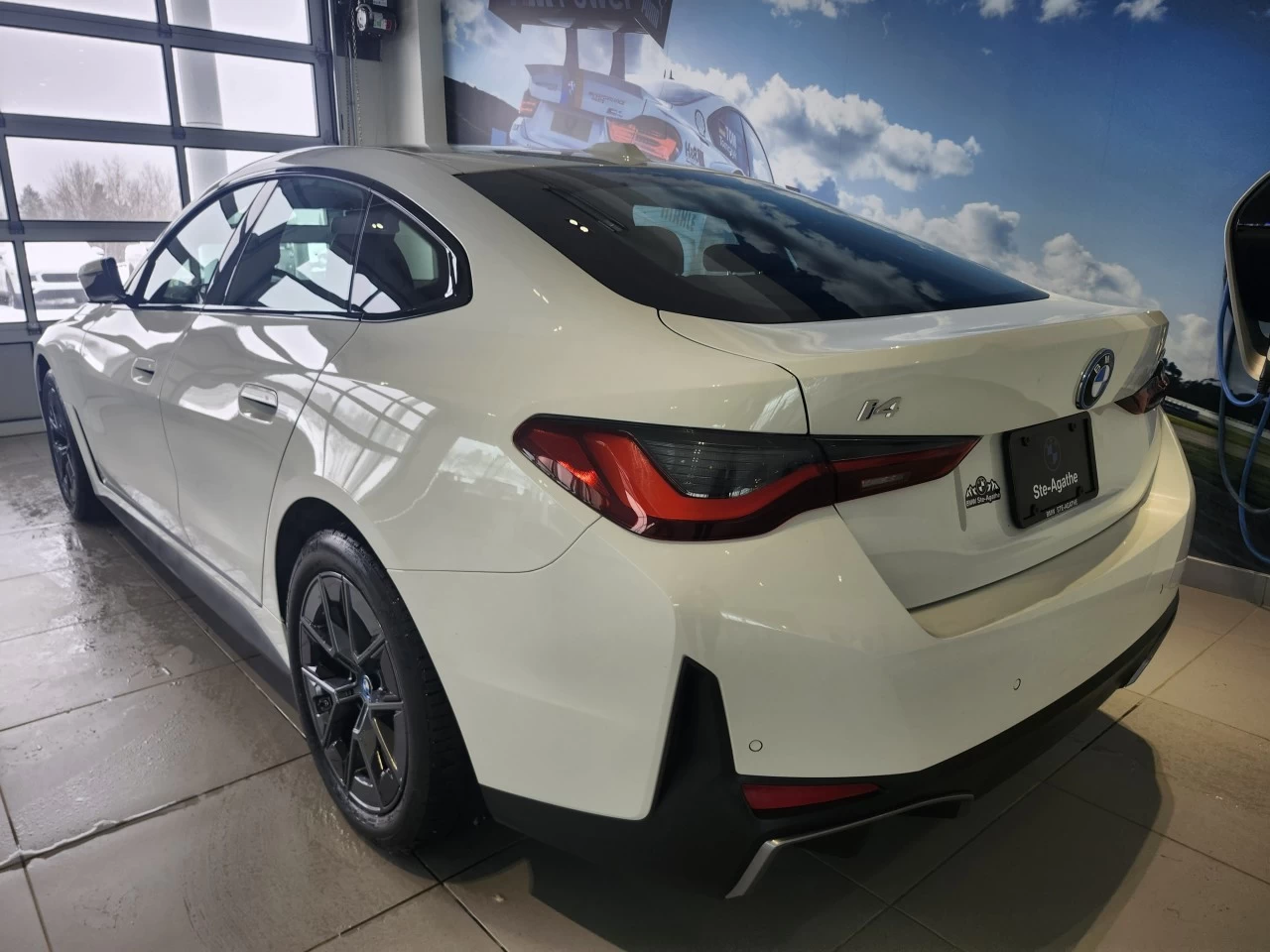 2023 BMW i4 eDrive35 Main Image