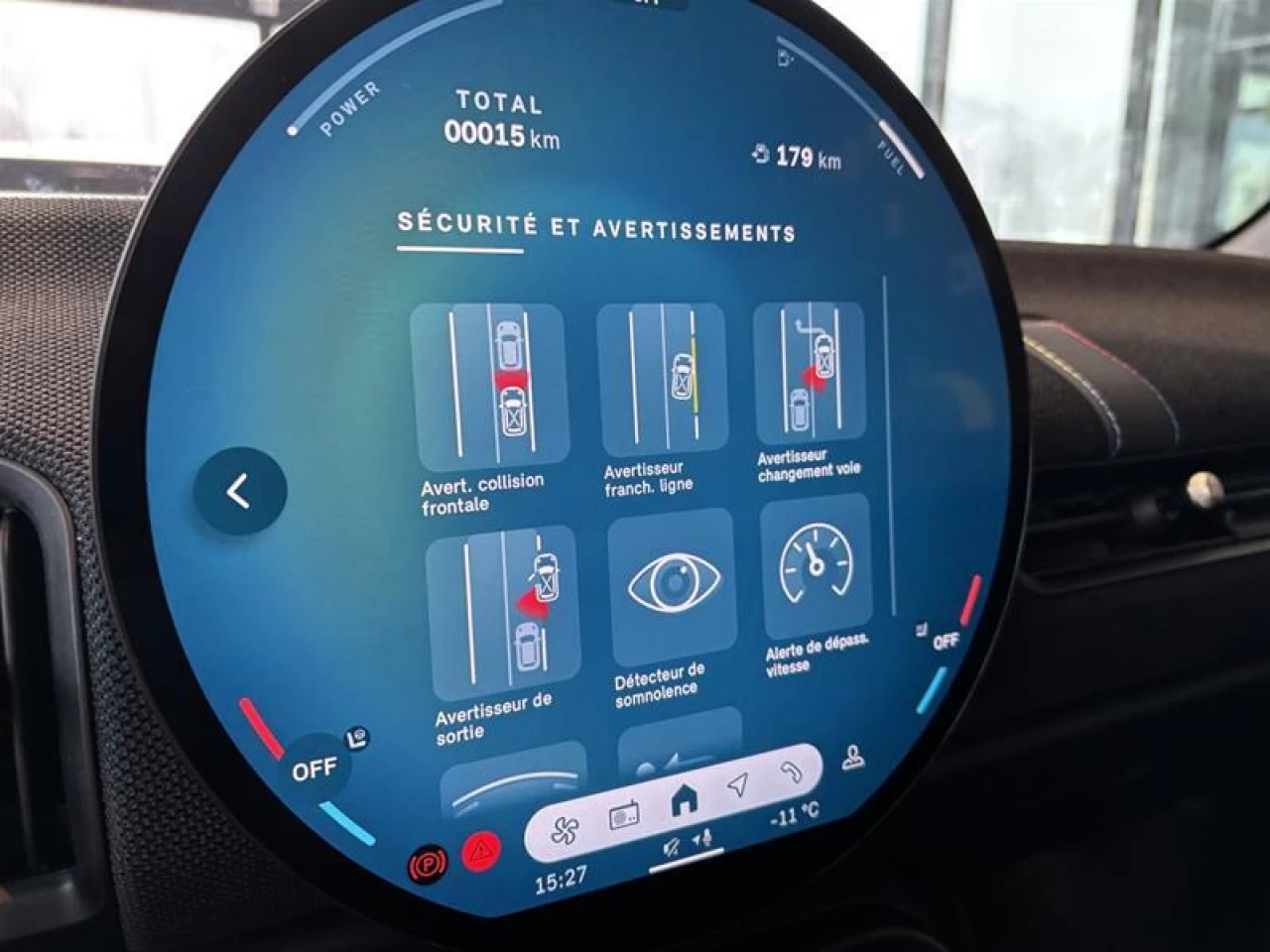 2026 MINI 3 Door Cooper C FWD Image principale