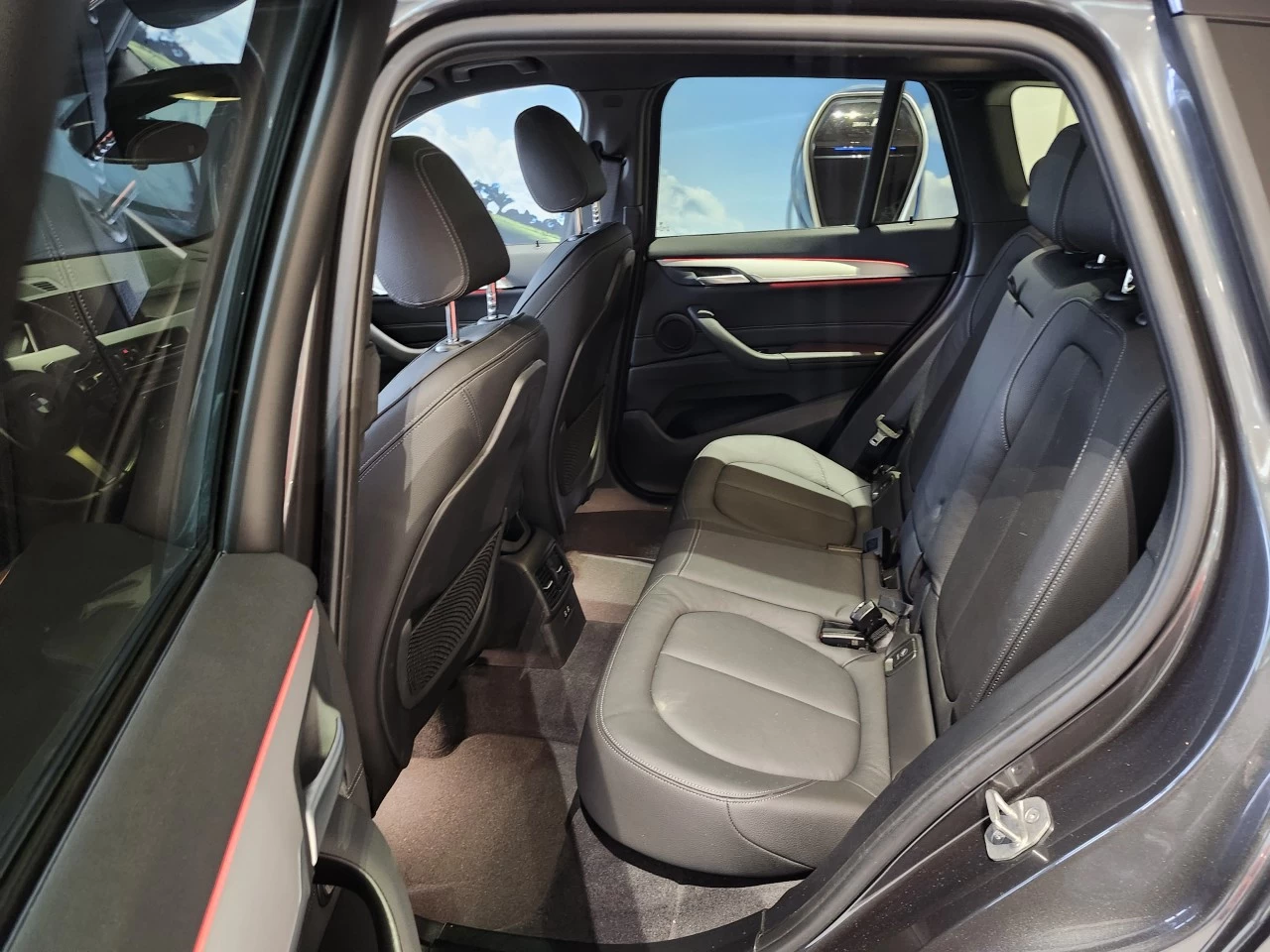 2022 BMW X1 xDrive28i Image principale