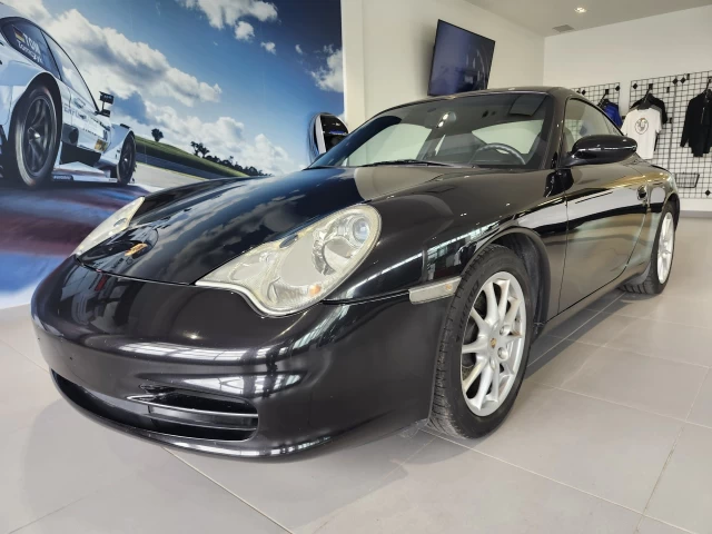 Porsche 911 Carrera 2004