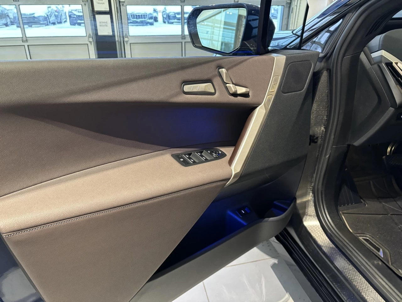 2023 BMW iX xDrive50 Image principale