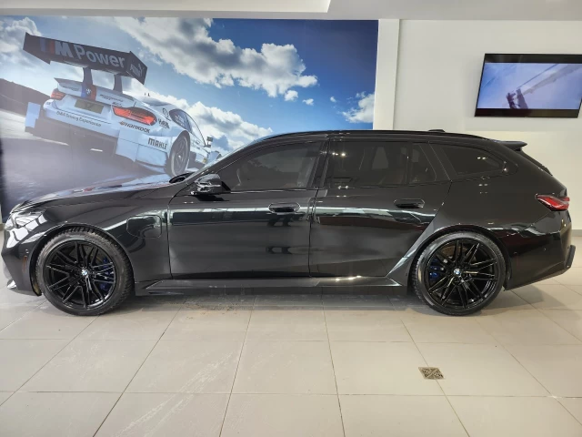 BMW M5 Touring 2025