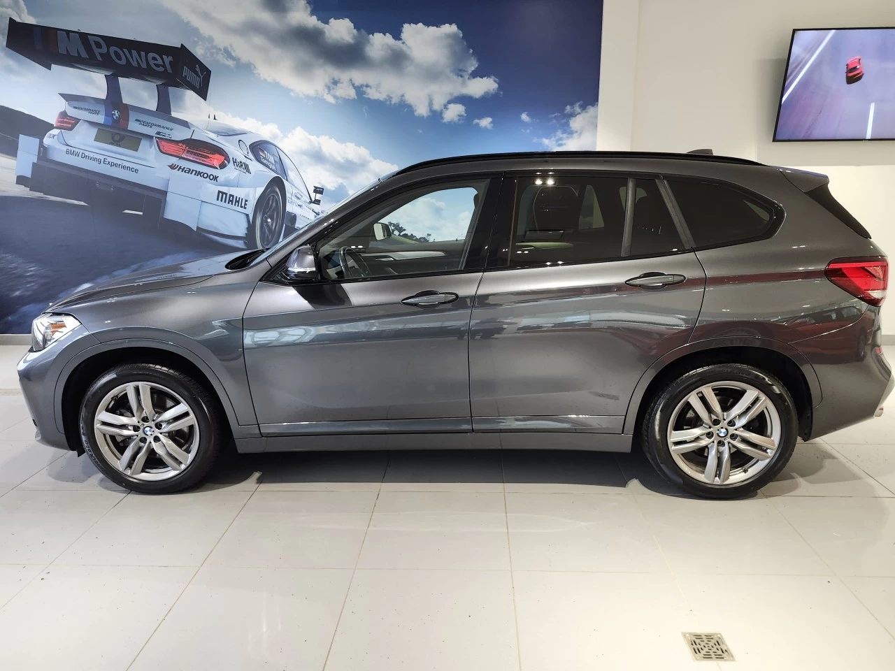 2022 BMW X1 xDrive28i Image principale