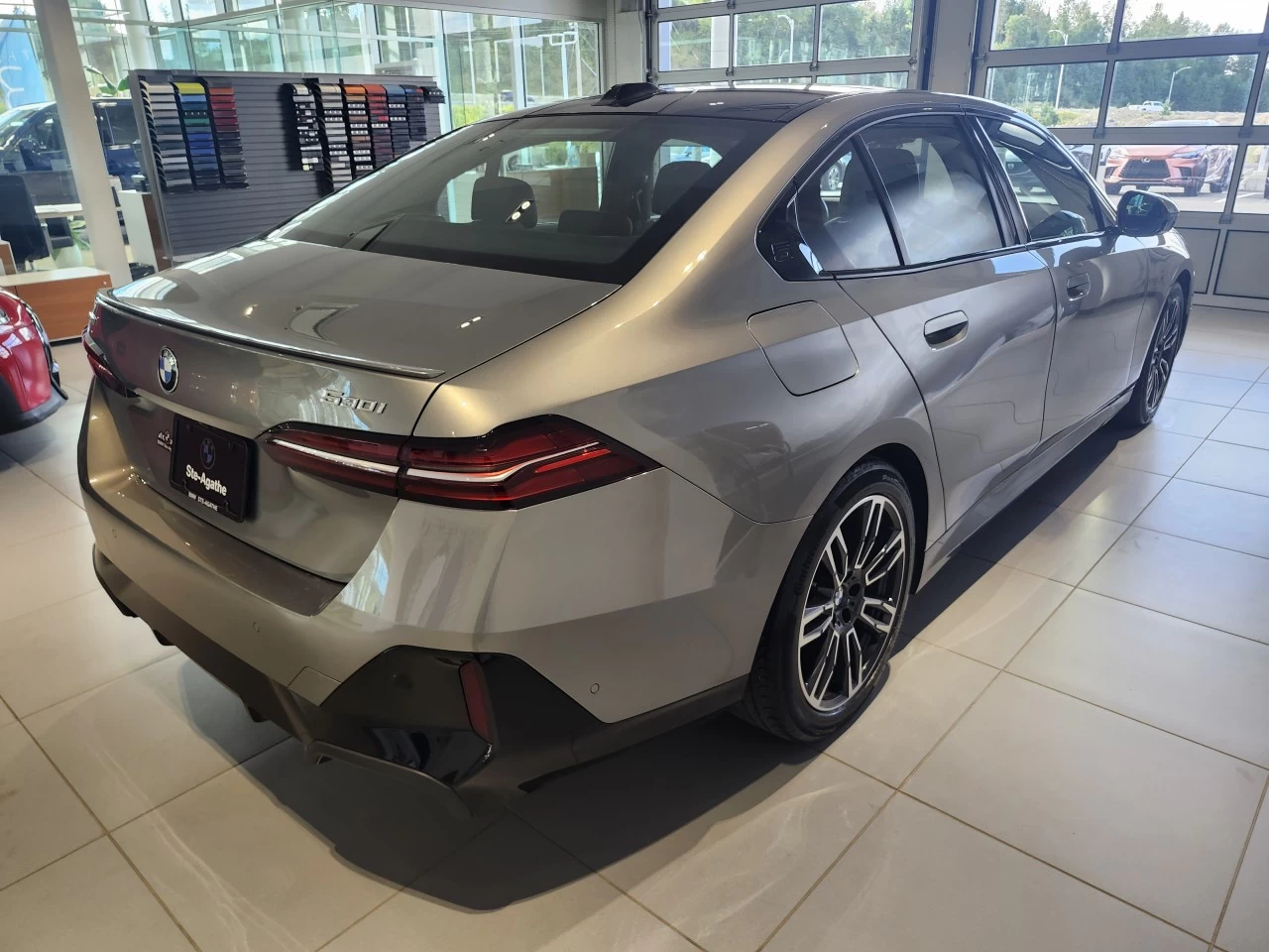 2024 BMW 5 Series 530i xDrive Image principale