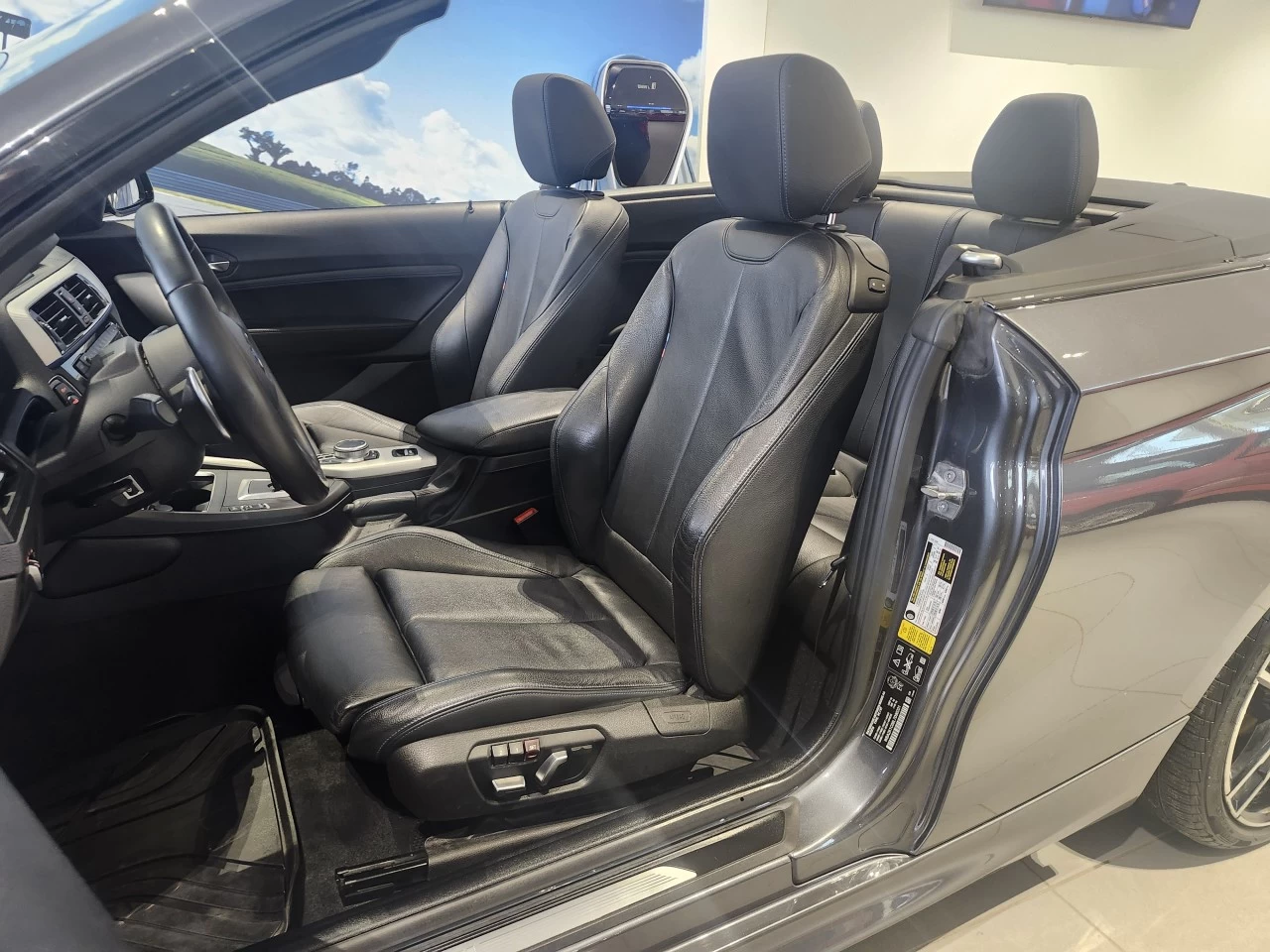 2020 BMW 2 Series 230i xDrive Convertible Image principale