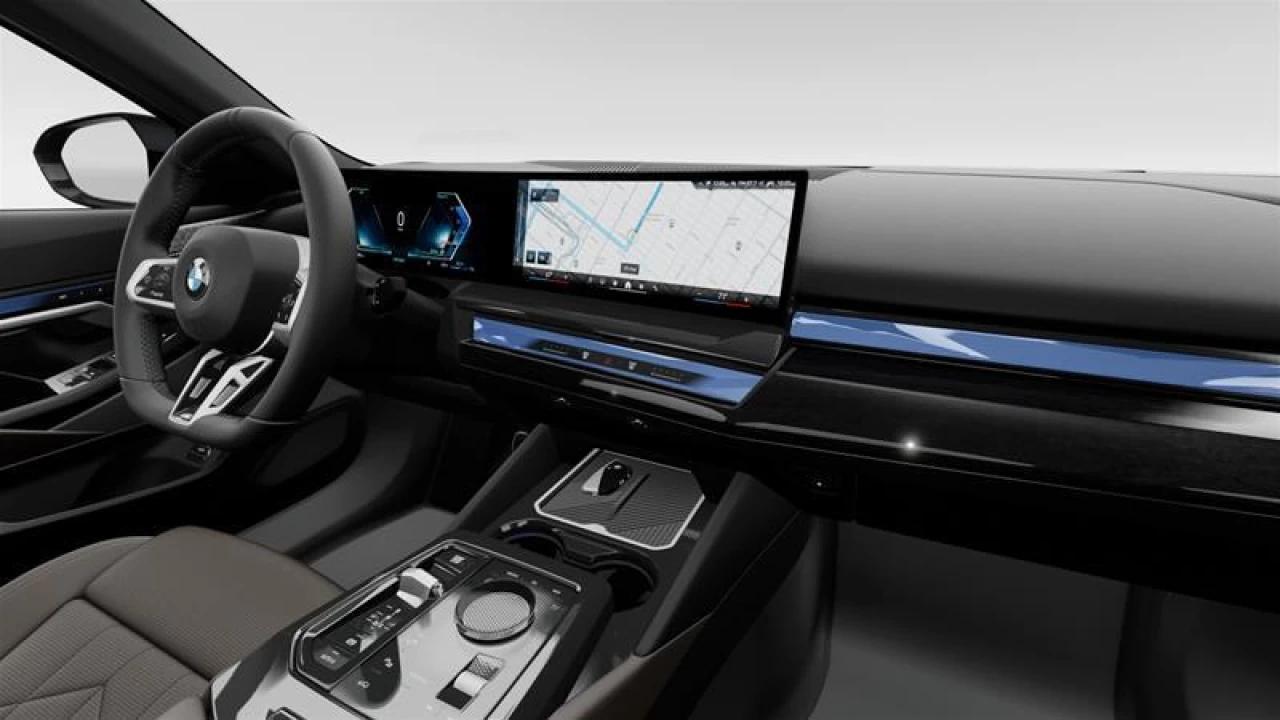 2026 BMW 550e xDrive Image principale