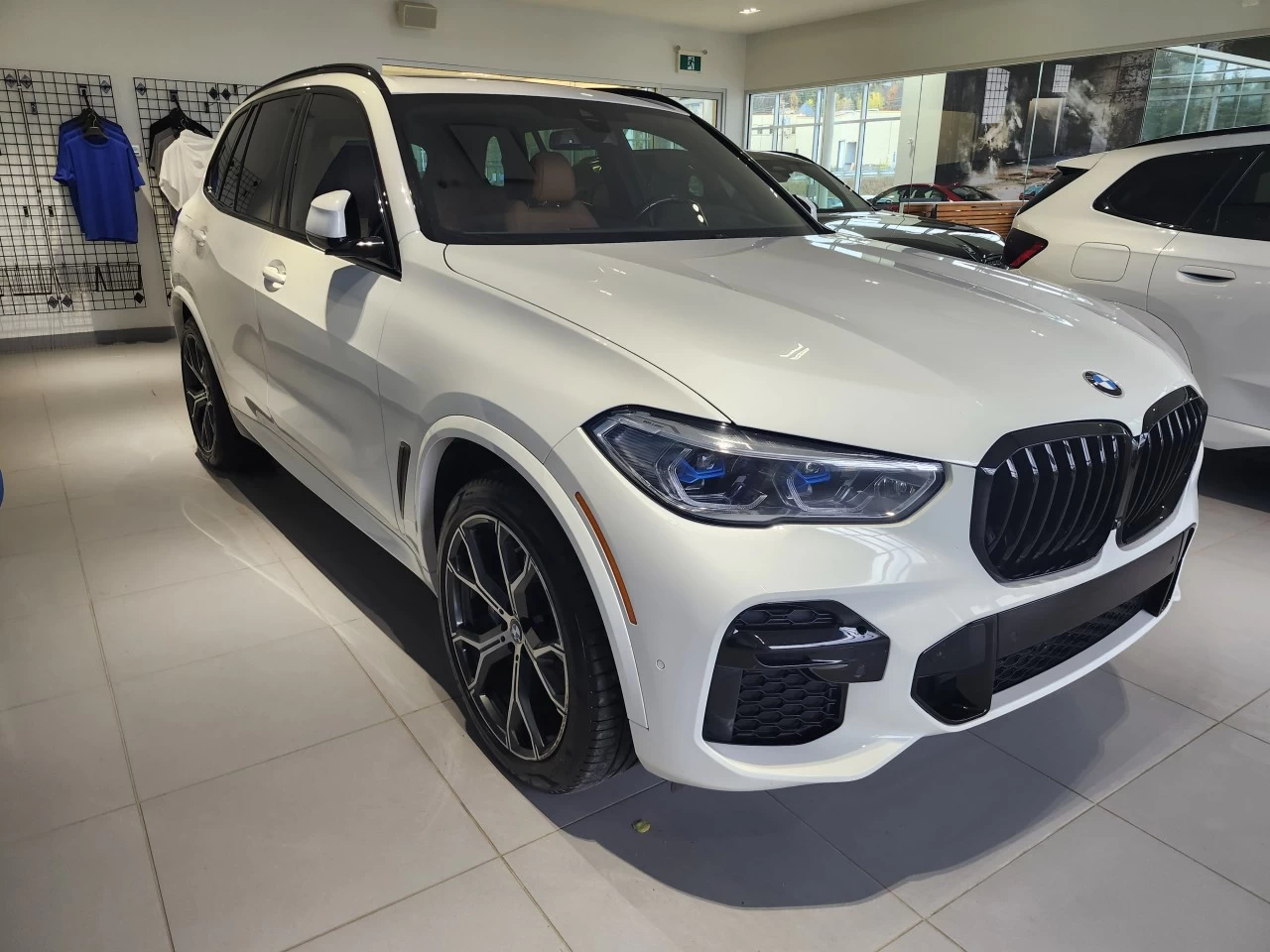 2022 BMW X5 xDrive40i Main Image