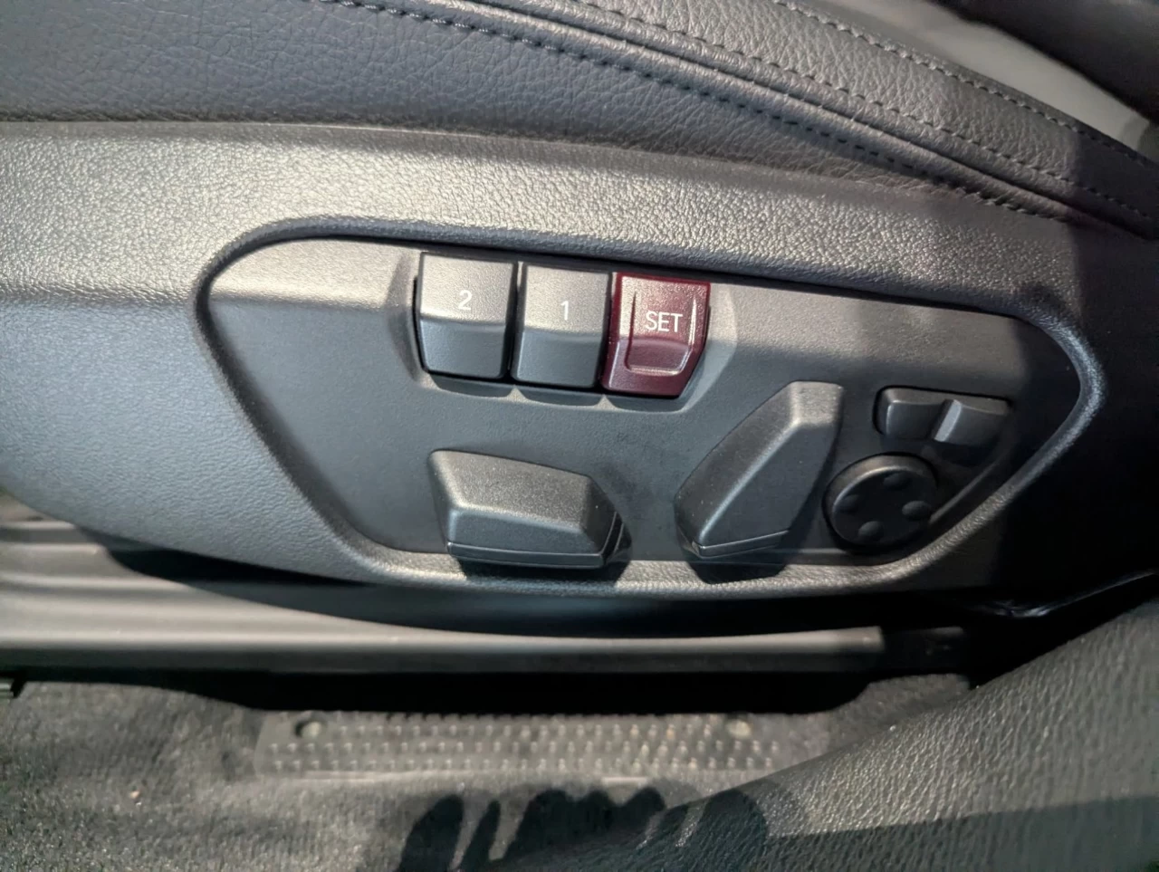 2021 BMW X2 xDrive28i Main Image