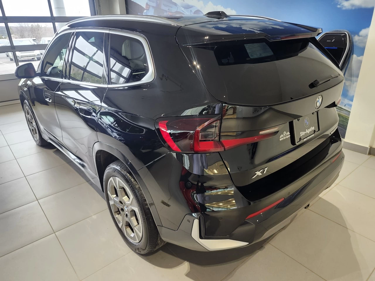 2024 BMW X1 xDrive28i Image principale