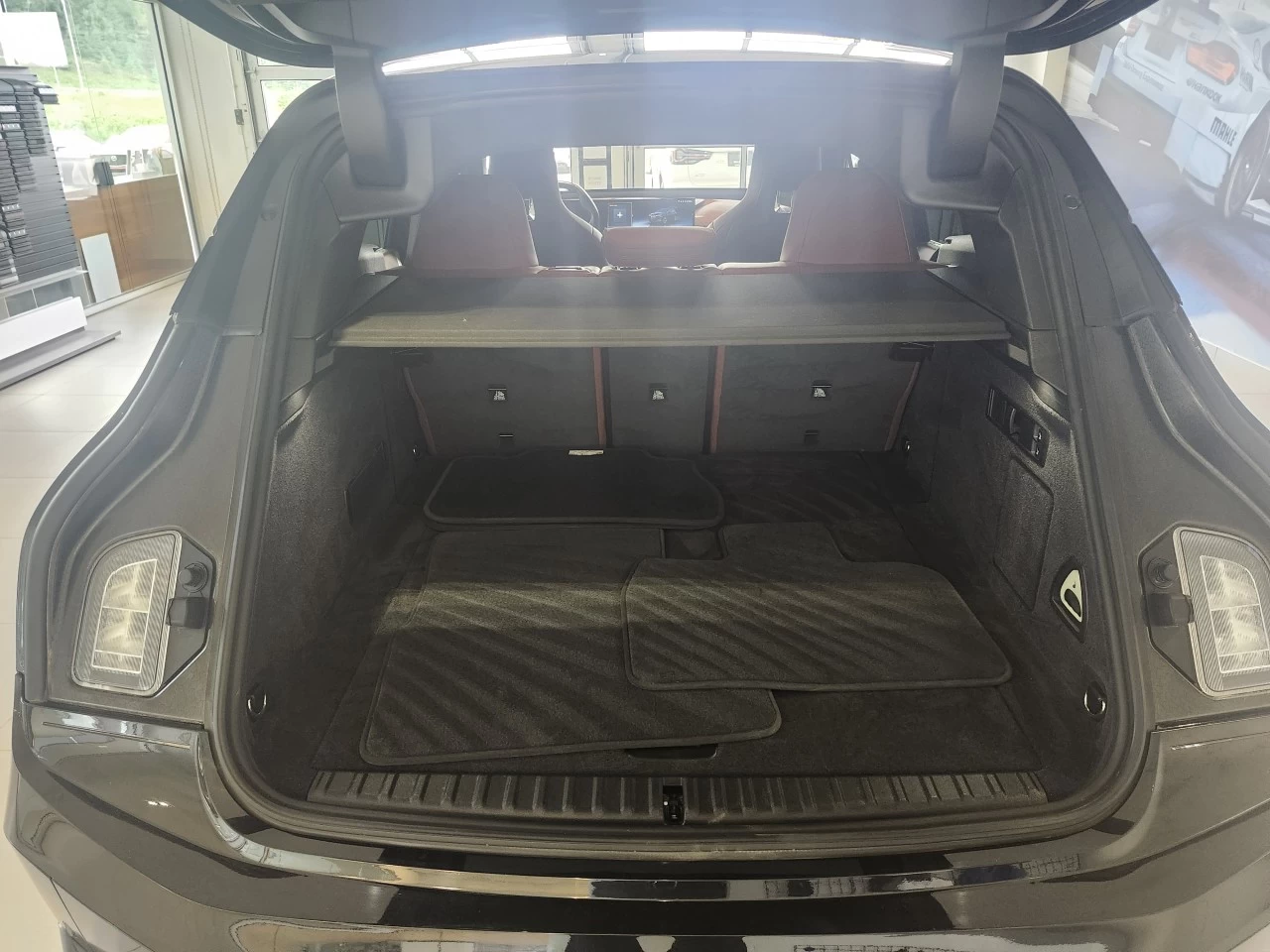 2024 BMW iX xDrive50 Main Image