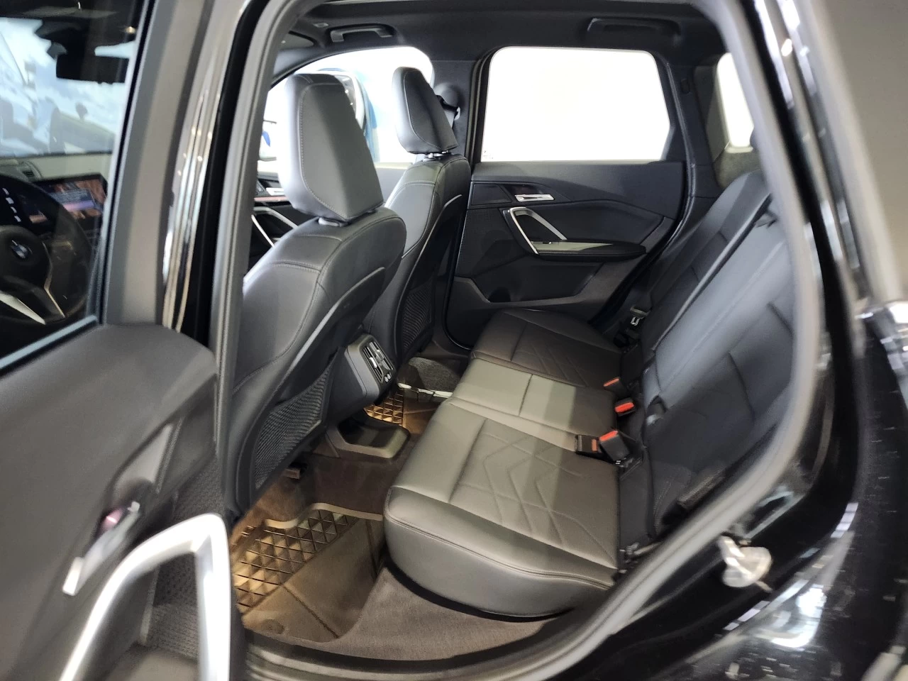 2024 BMW X1 xDrive28i Image principale