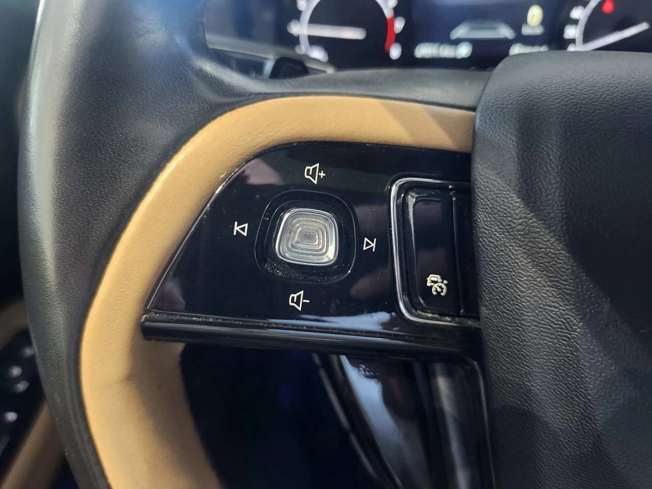 2020 Lincoln Corsair Reserve Main Image