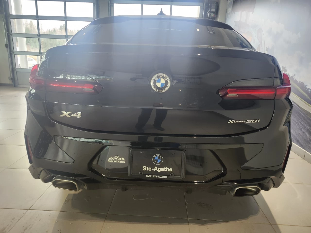 2022 BMW X4 xDrive30i Image principale