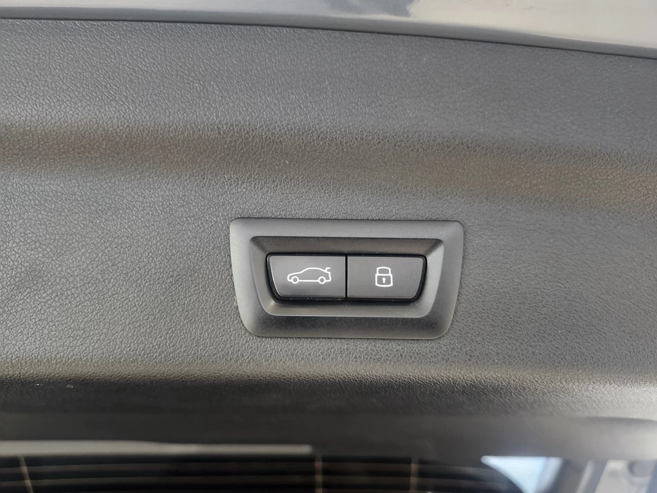 2023 BMW X1 xDrive28i Image principale