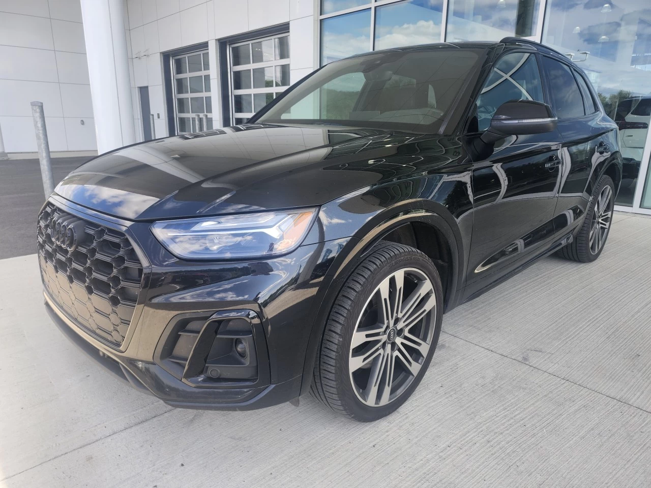 2023 Audi SQ5 Progressiv https://mail.bmwsteagathe.com/resize/b990ff35b810a3abc0cc817b2ca24889-1