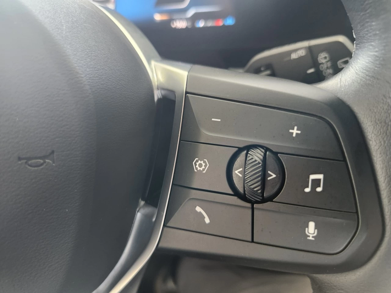 2024 BMW X1 xDrive28i Image principale