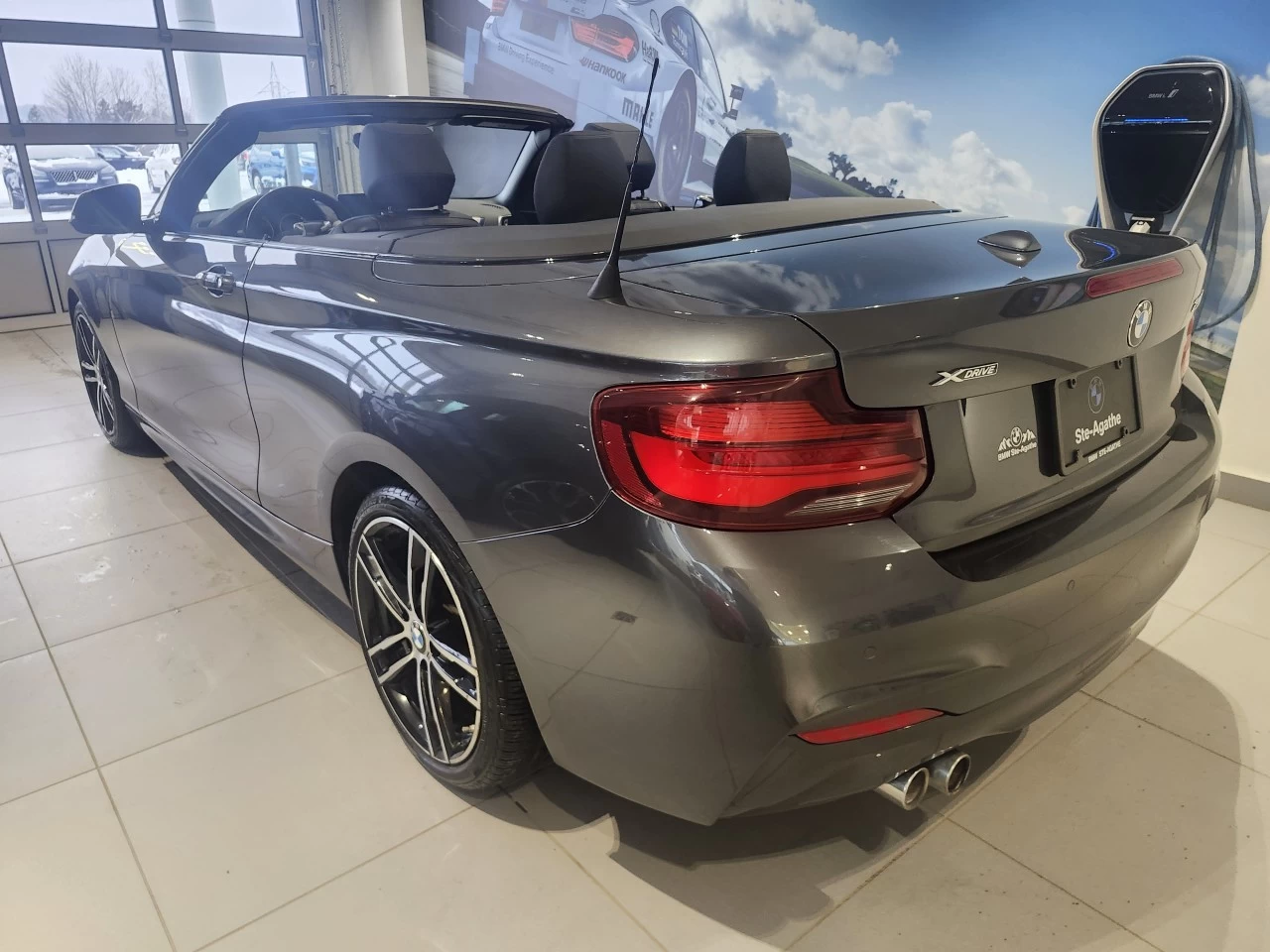 2020 BMW 2 Series 230i xDrive Convertible Image principale
