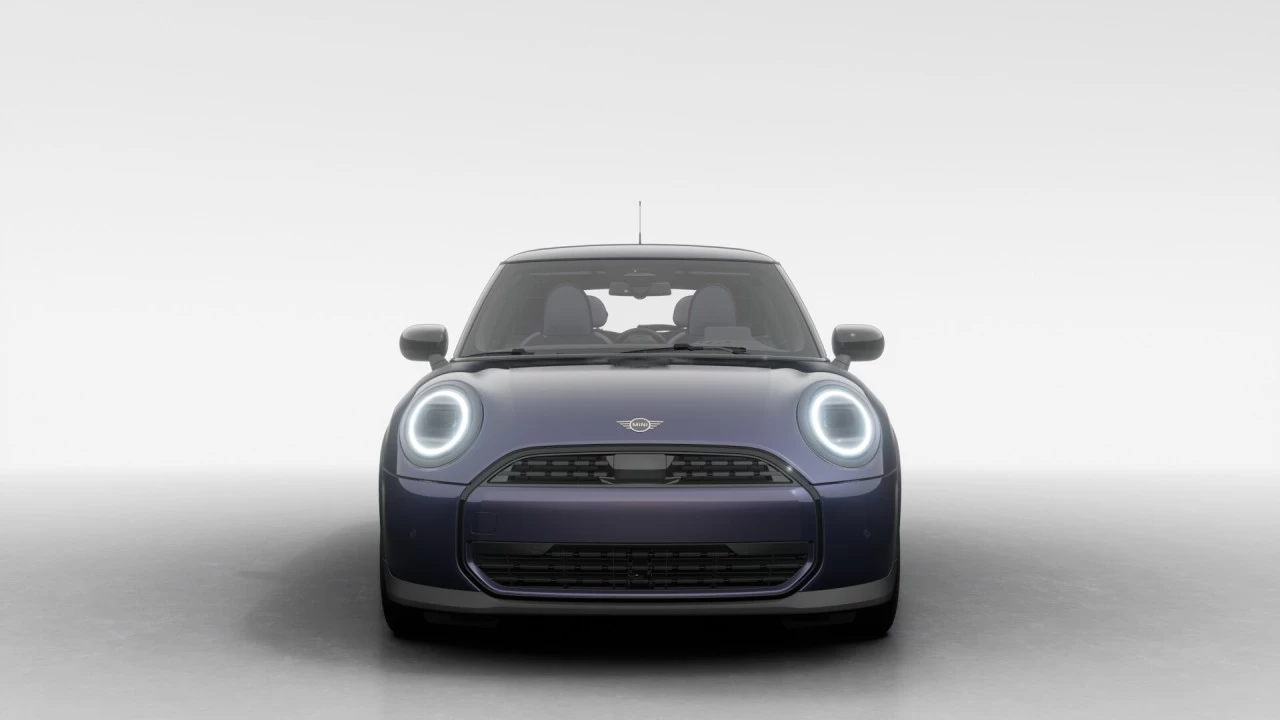 2026 MINI 3 Door
                                                    Cooper C FWD Image principale