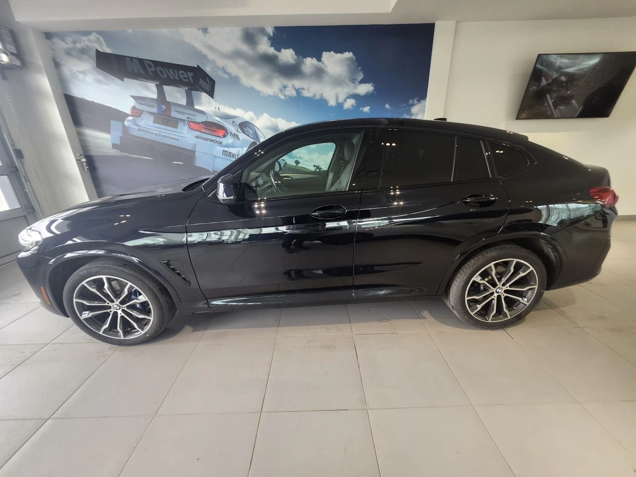 2022 BMW X4 xDrive30i Image principale