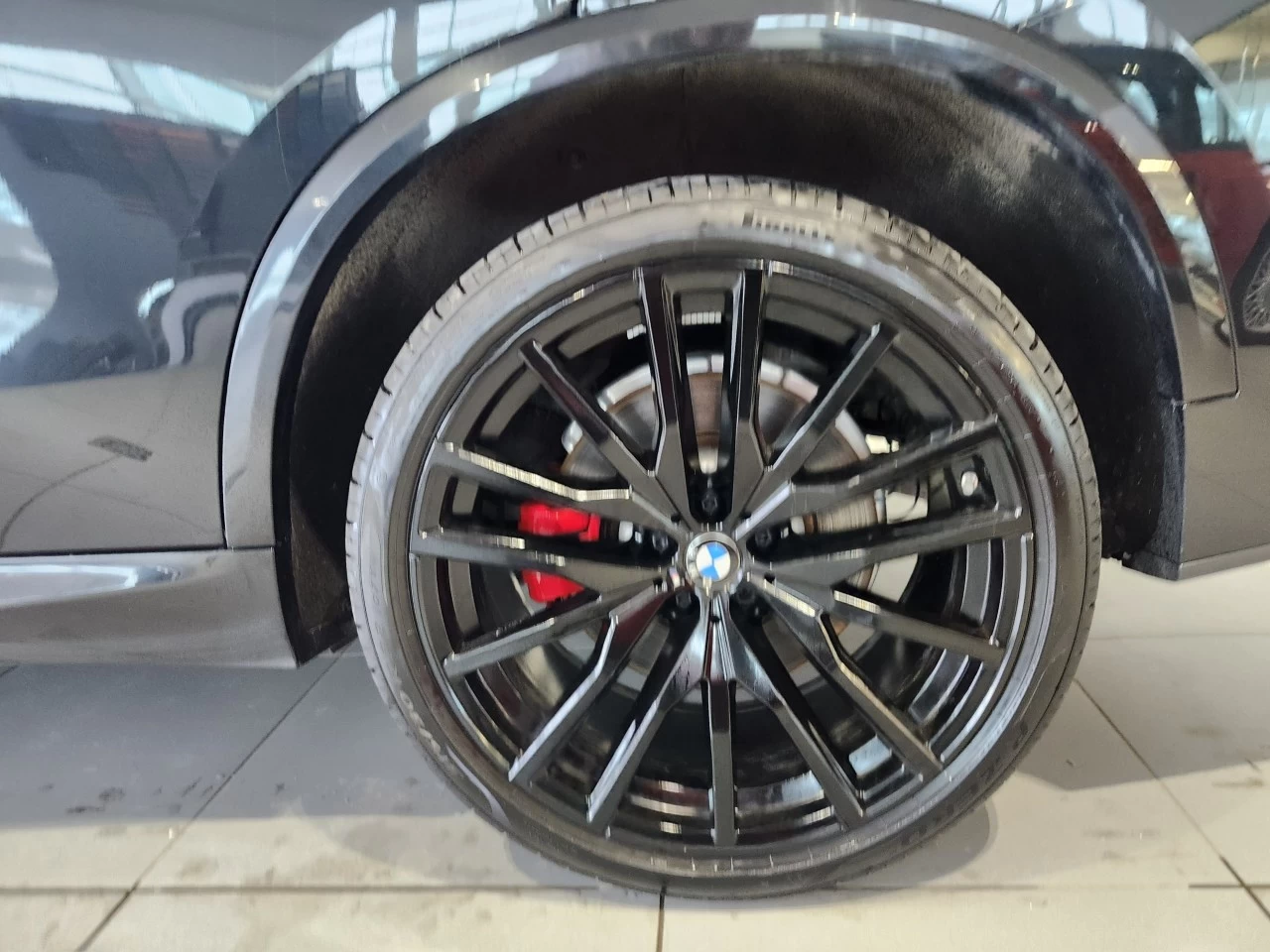 2025 BMW X5 M60i xDrive Image principale