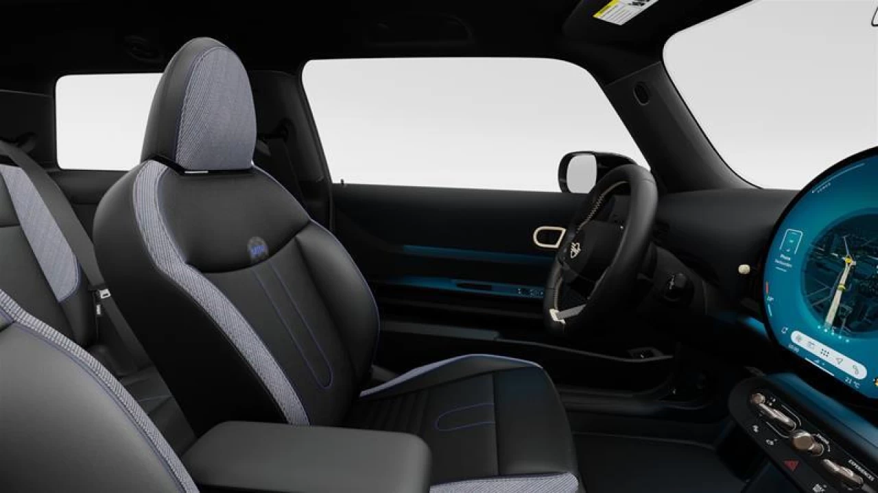 2026 MINI 3 Door Cooper S FWD Image principale