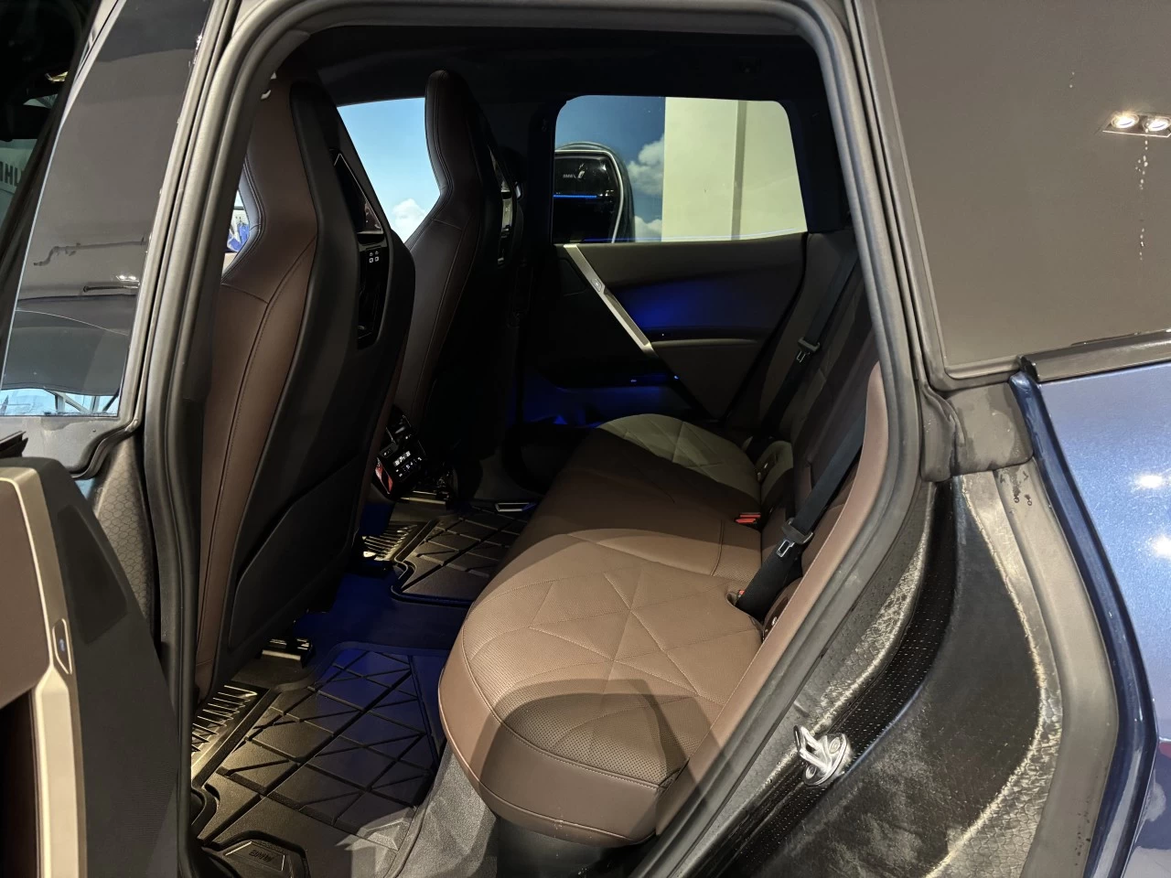 2023 BMW iX xDrive50 Image principale