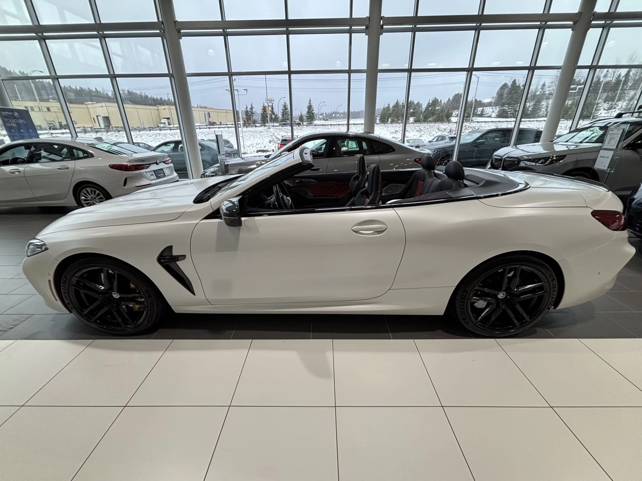 2023 BMW M8 Competition Image principale