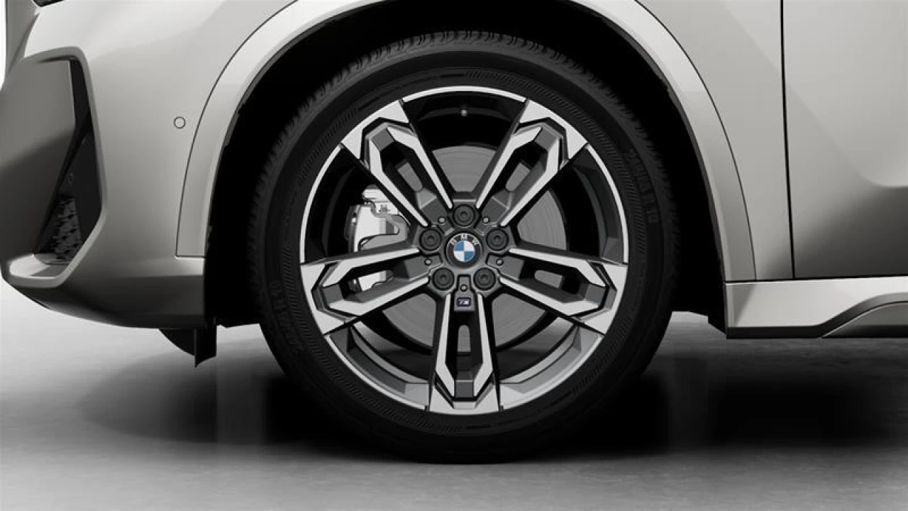 2025 BMW X1 xDrive28i Image principale