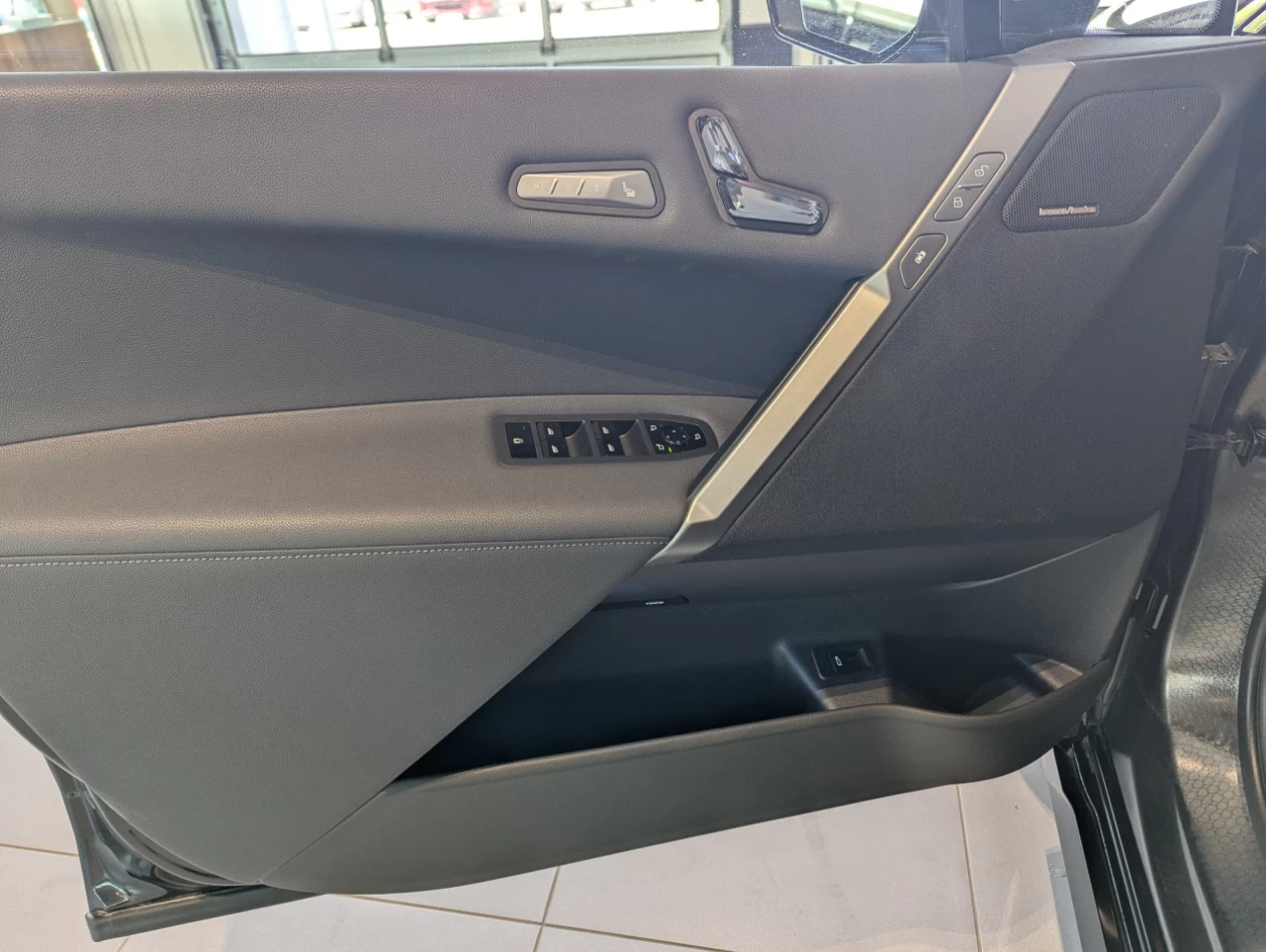 2025 BMW iX xDrive40 Edition Image principale