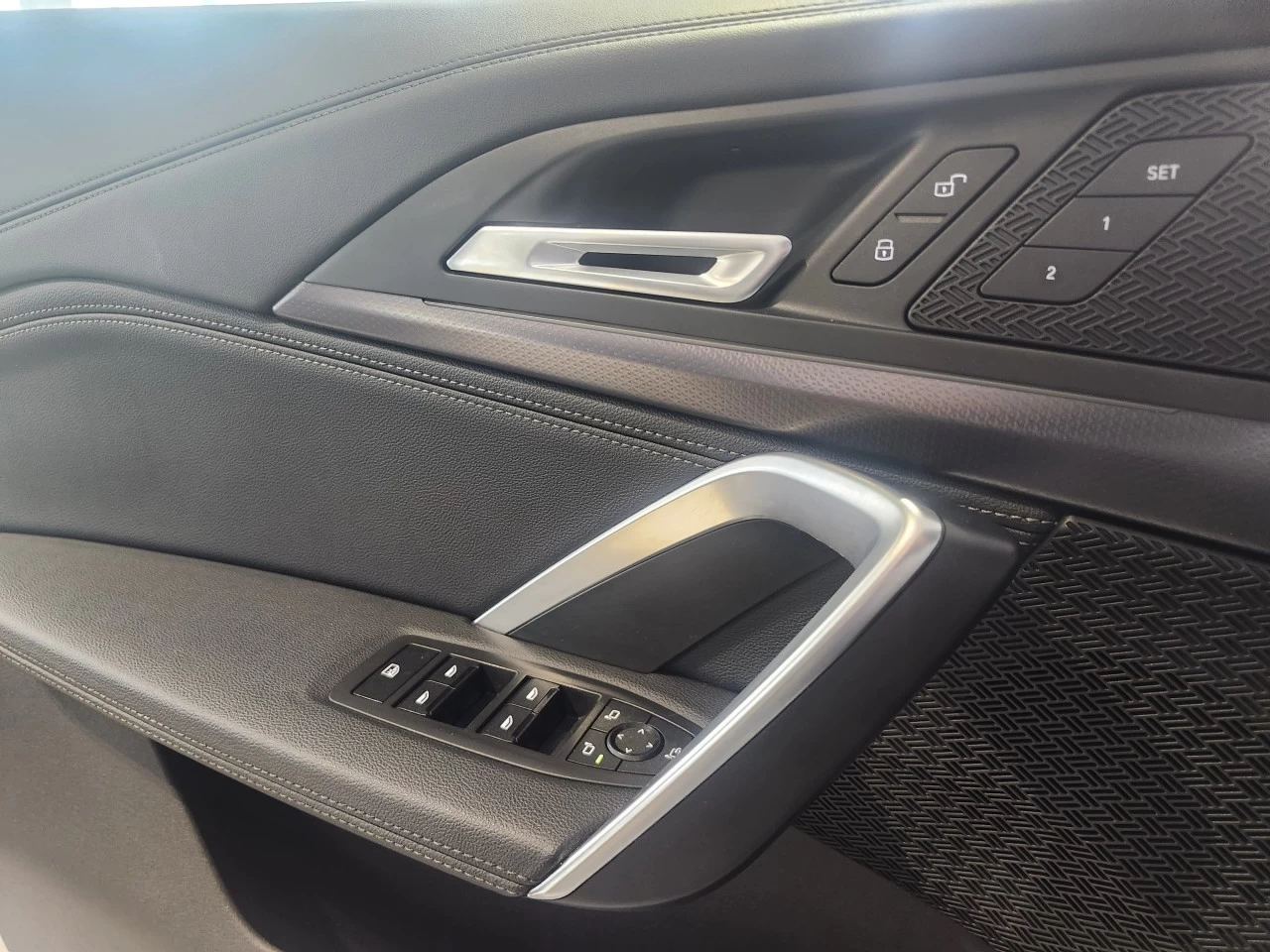 2023 BMW X1 xDrive28i Image principale