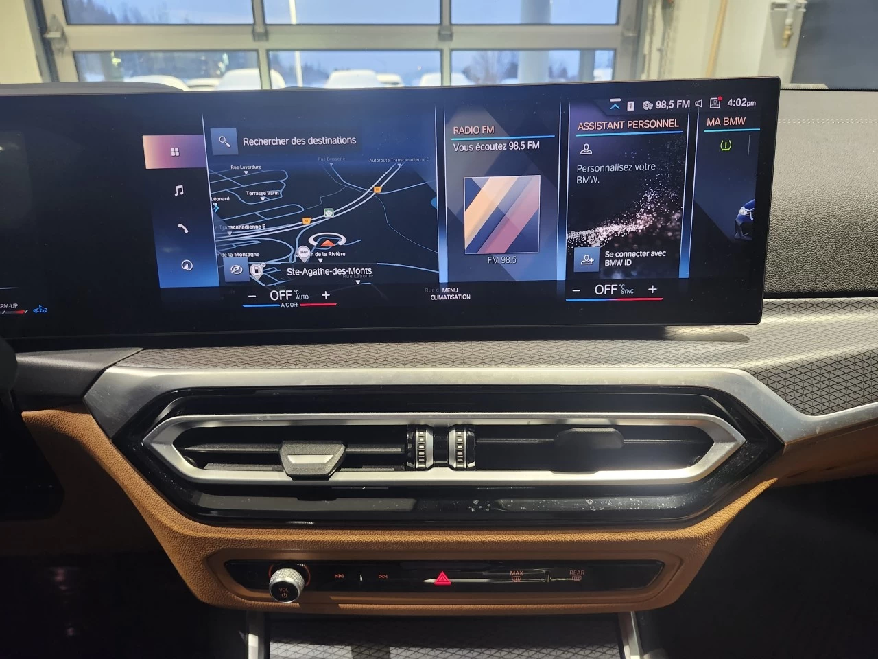 2023 BMW 3 Series M340i xDrive Image principale