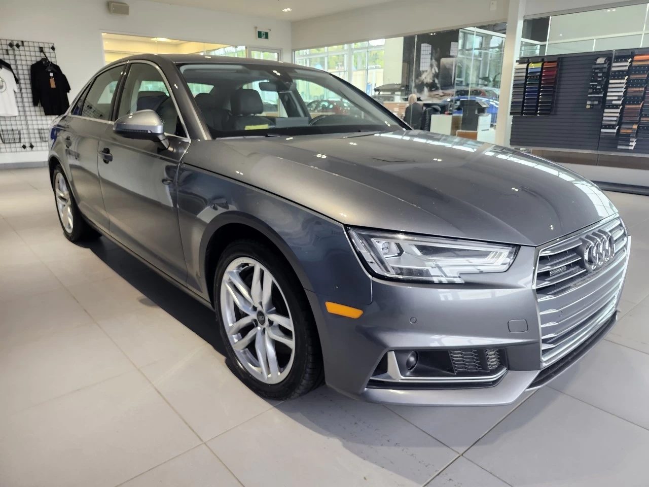 2019 Audi A4 Quattro Technik / Quattro Image principale