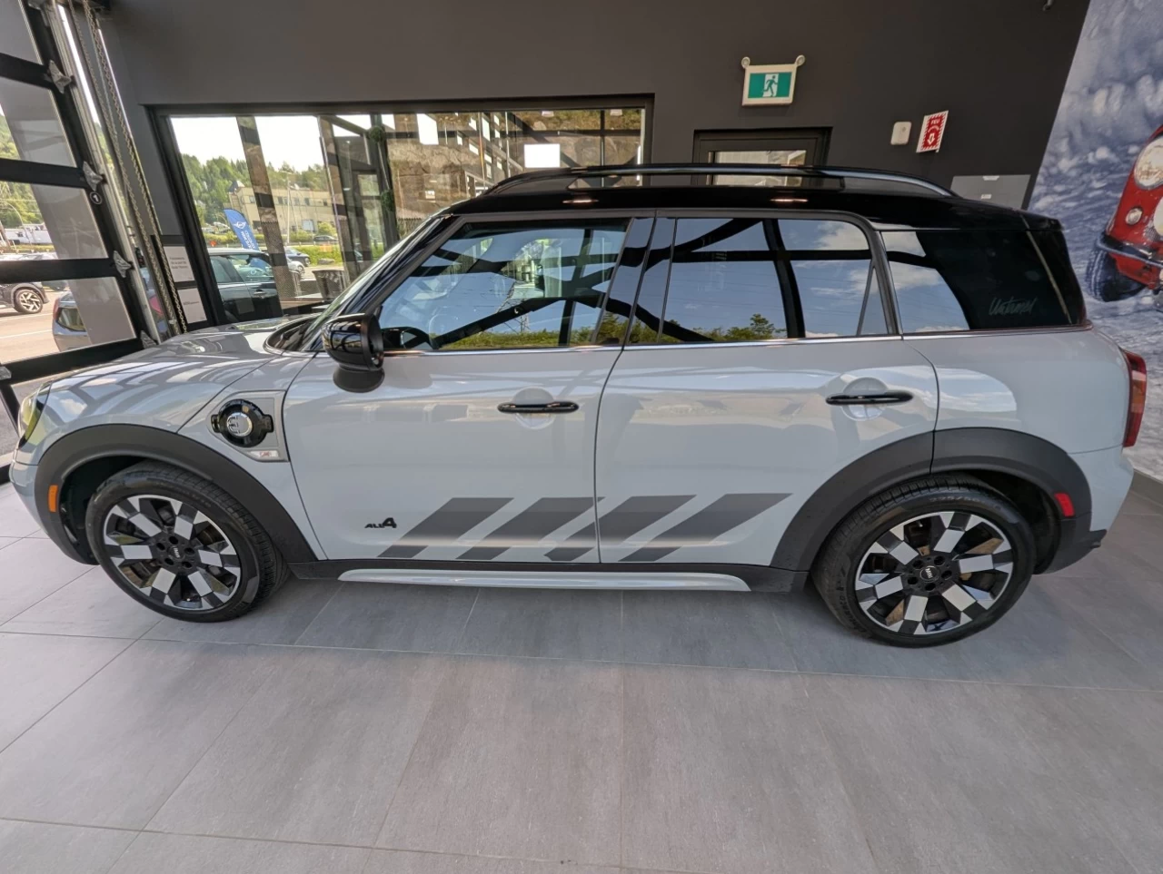 2023 Mini Cooper Countryman Cooper SE Image principale