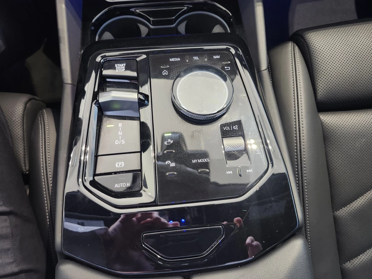 2024 BMW 5 Series 530i xDrive Image principale