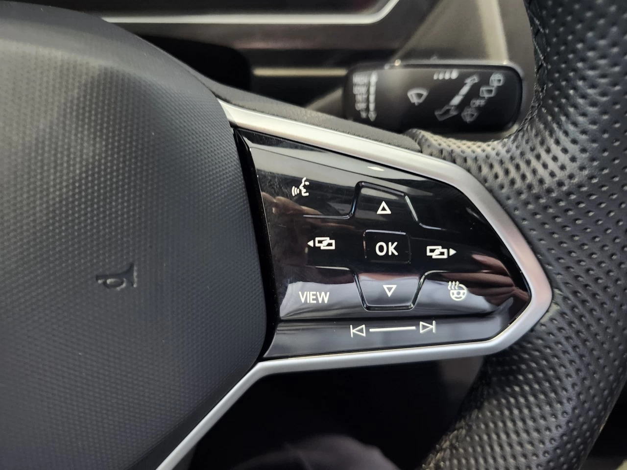 2022 Volkswagen Tiguan Comfortline R-Line Black Edition Image principale