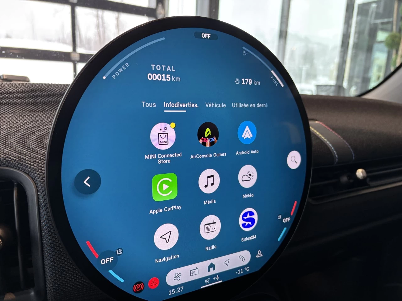 2026 MINI 3 Door Cooper C FWD Image principale