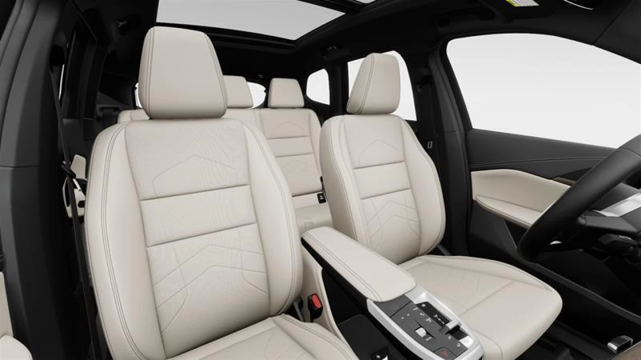 2025 BMW X1 xDrive28i Main Image
